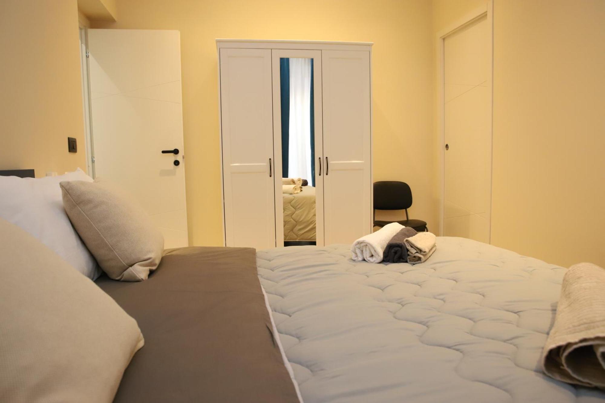 Nica Apartment Catania Exteriör bild